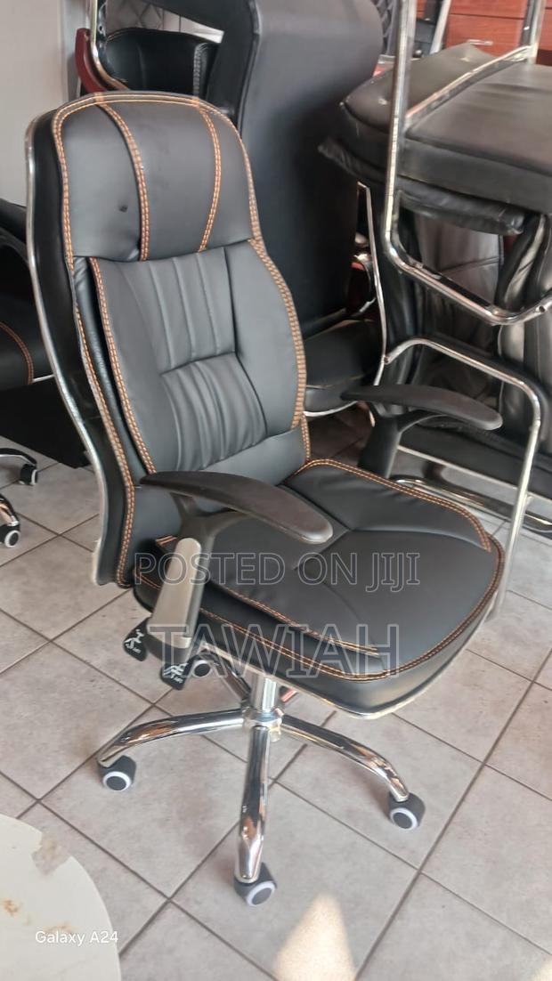 Leather Office Chairs · Photo 1