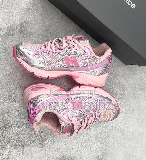 New Balance 530 Y Pink · Photo 1
