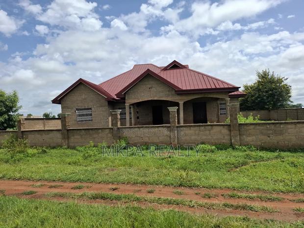 5bdrm House in Mkpa Realty, Tamale Municipal for sale · Photo 4