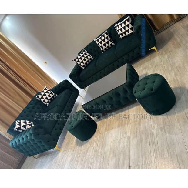 Quality Set of Fabric Chesterfield Sofa Chairs · Photo 1