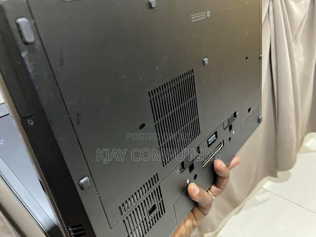 Laptop HP EliteBook 8760W 16GB Intel Core i5 HDD+SSD 128GB · Photo 4