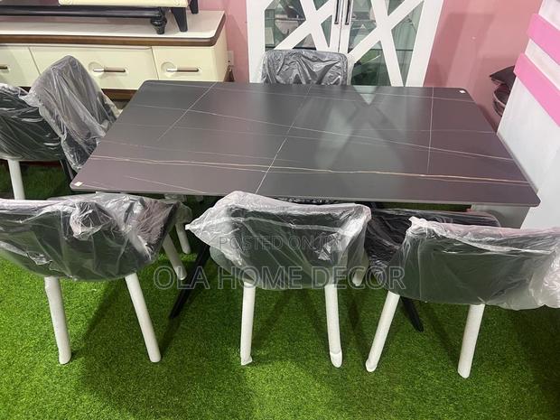 6 Seater Dining Table · Photo 4