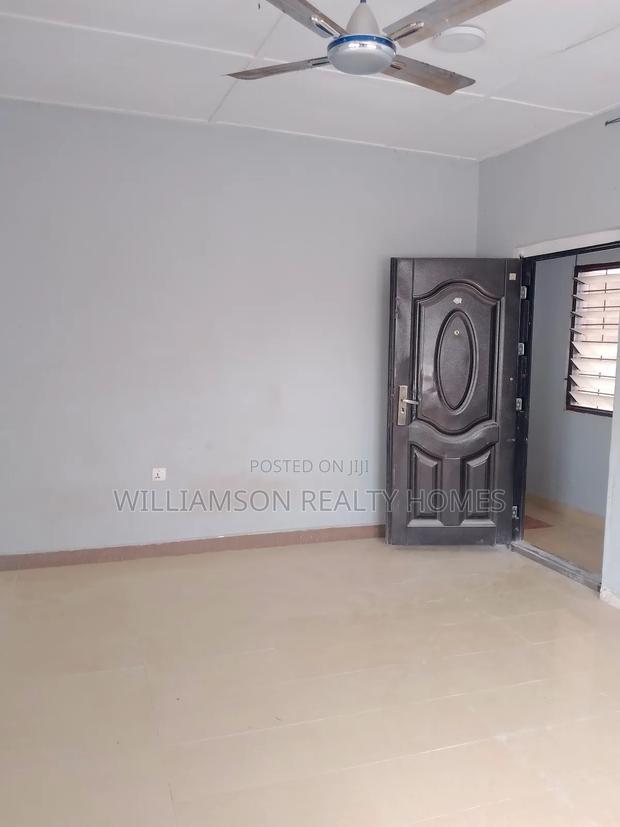 3bdrm House in Community 20 Estate, Spintex for rent · Photo 8