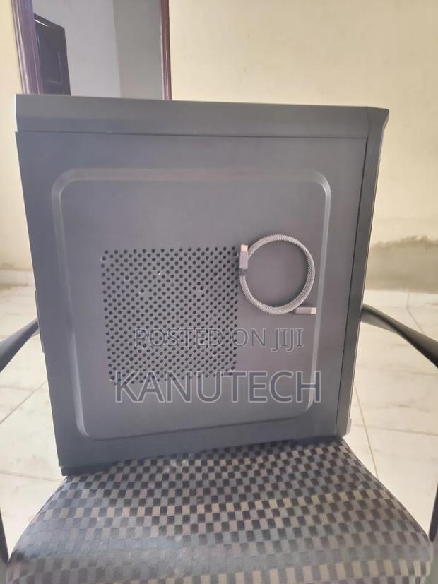 Cougar Mx 330 High Airflow Case for Performance Build · Photo 2