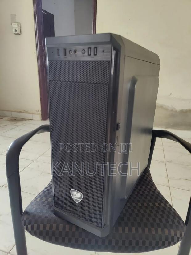 Cougar Mx 330 High Airflow Case for Performance Build · Photo 3