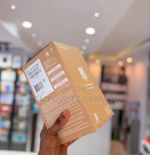 Samsung the Freestyle Projector · Photo 2