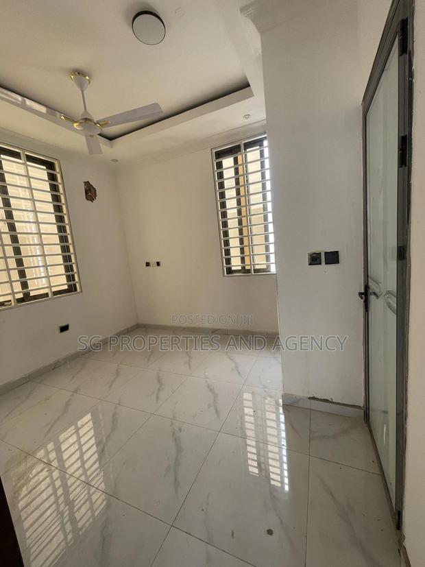 3bdrm House in Spintex, Baatsona Total for sale · Photo 8