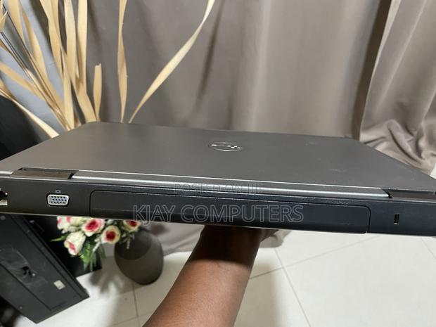 Laptop Dell Vostro 3750 8GB Intel Core i5 SSD 128GB · Photo 3