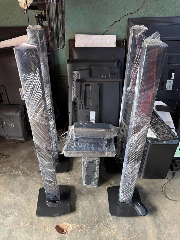 Lg 5.1 Channel Home Theater · Photo 1