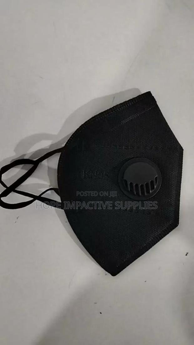 Kn95 Nose Mask With Valve<> Black - [20pcs Per Pack]. · Photo 2