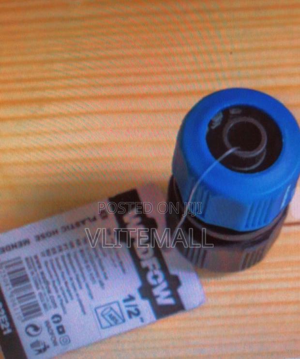 Wadfow 1/2" Plastic Mender - Wqc2e21 · Photo 3