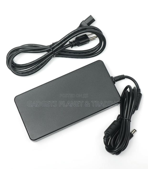 240w 19.5v 12.3a Ac Power Adapter for Dell and Alienware Laptops · Photo 4