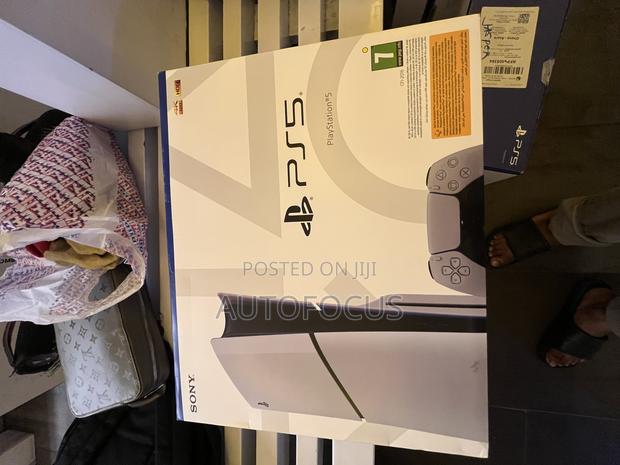 Playstation 5 Slim Disc Version · Photo 2