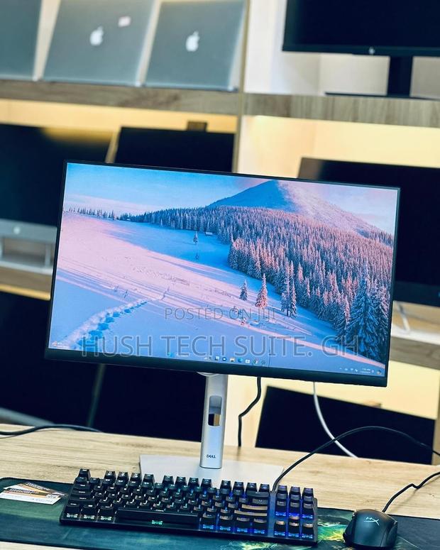 Dell 24” Type C Ips Edgeless Display Monitor · Photo 1