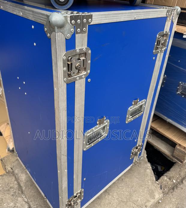 18unite Amplifier Rack Dj · Photo 2