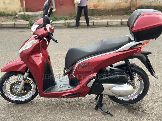 Honda 2022 Black · Photo 2