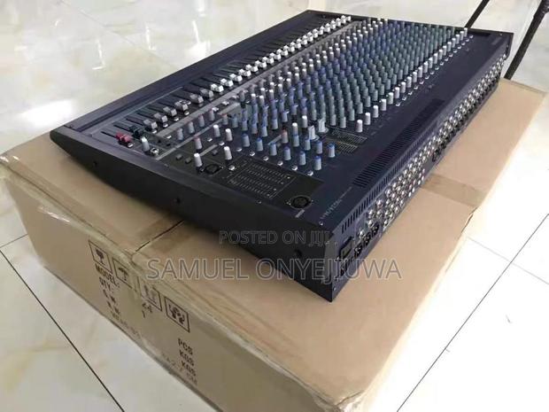 Yamaha Mg24/14fx 24-channel Mixer With Dual Efx · Photo 2
