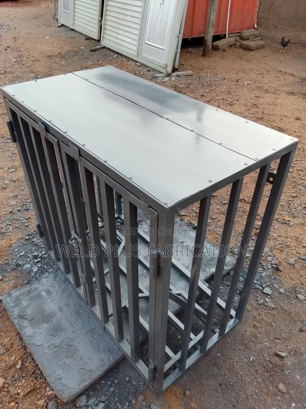 Cylinder Cage · Photo 1