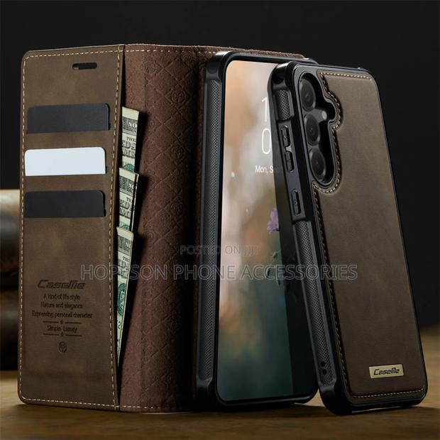 Samsung (2in1) Detachable High Quality Leather Case With Wallet · Photo 1