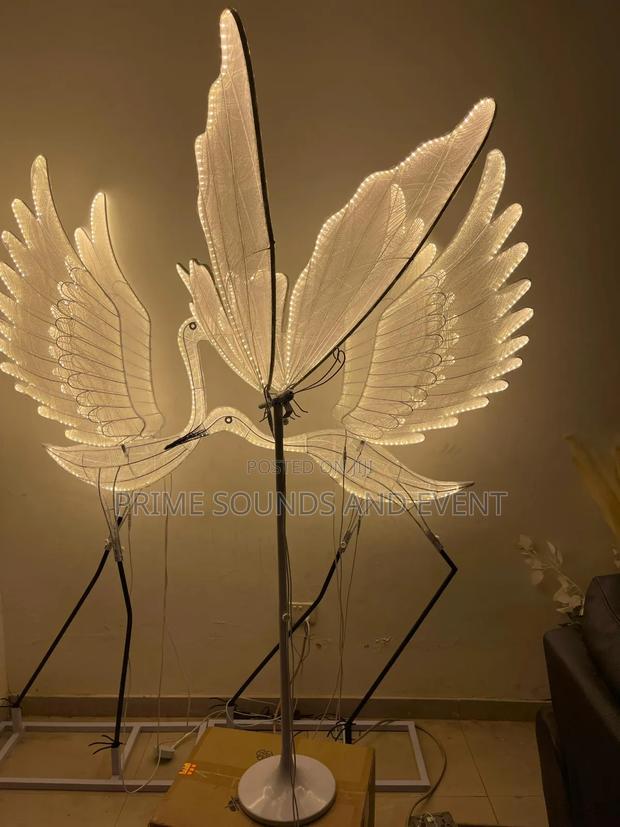 Egret Butterfly Stands · Photo 2