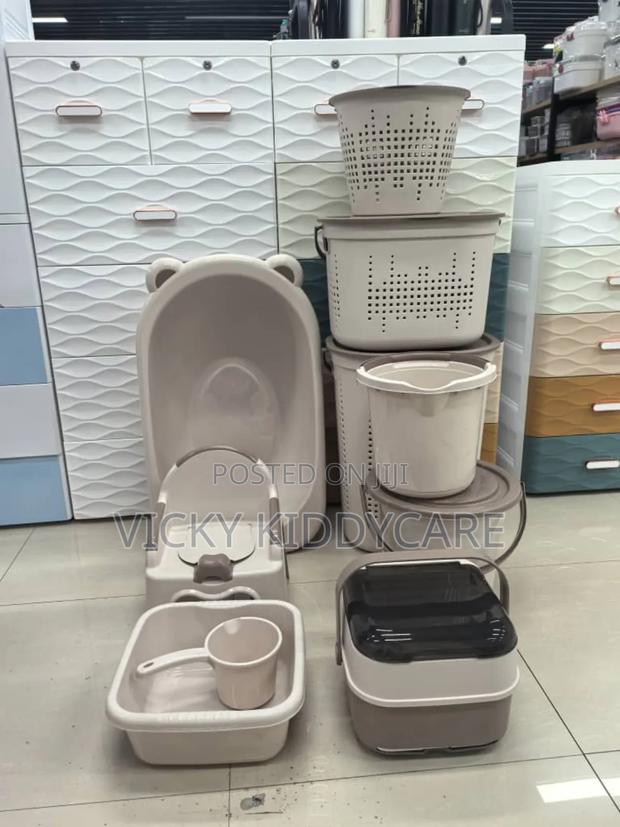Baby Bath Set With Three Laundry Basket · Photo 2