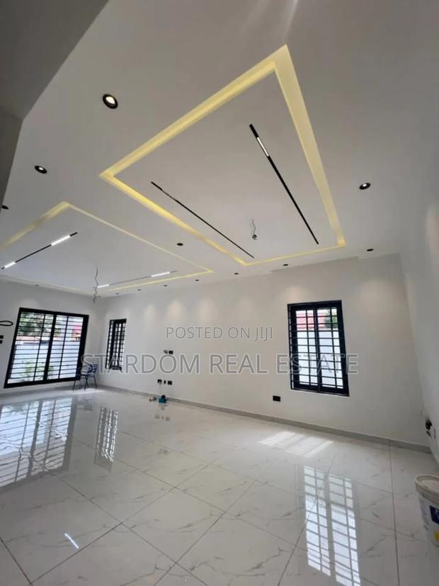 3bdrm Duplex in Lakeside Estate for sale · Photo 6