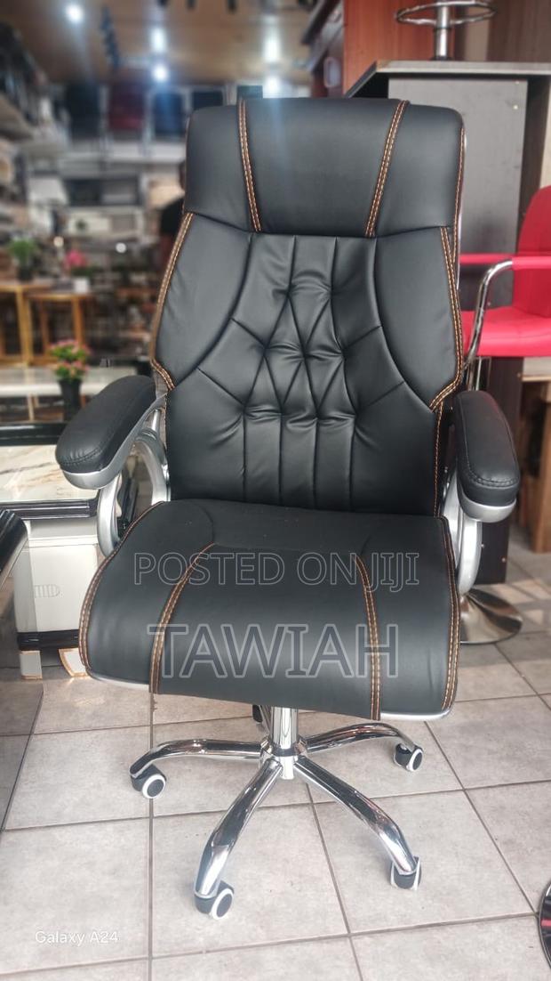Ergonomic Office Chair · Photo 2