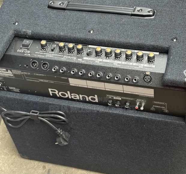 Kc-550 Roland Keyboard Combo · Photo 2