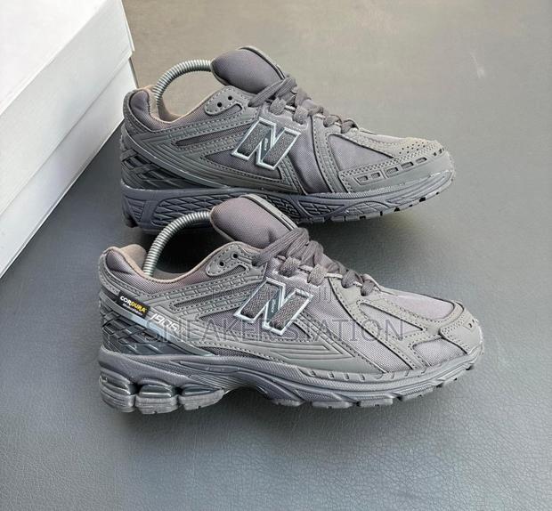 New Balance 1906r Cordura Magnet · Photo 2