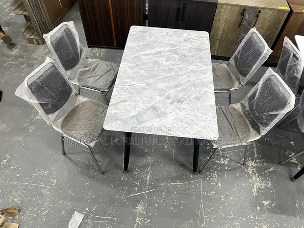 Gray Marble Dining Set · Photo 1