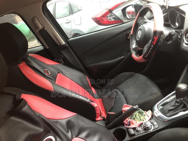 Toyota Yaris iA 1.5 FWD 2016 Black · Photo 5