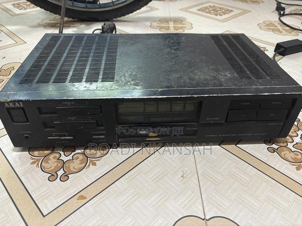 Sound System Amplifier · Photo 1