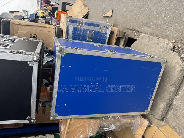 18unite Amplifier Rack Dj · Photo 2