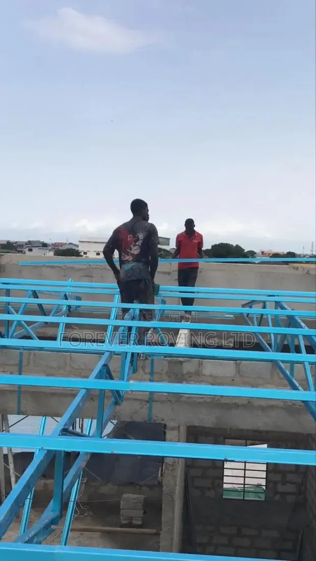Galvanized Trusses · Photo 1