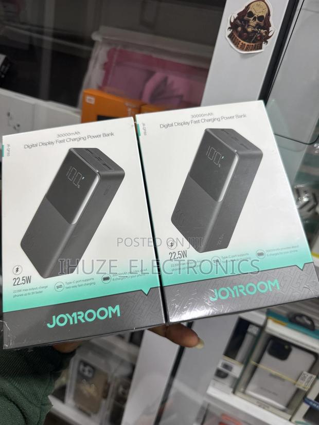 Joyroom 22.5w Fast Charging Power Bank 30000mah (Usb-C) · Photo 1