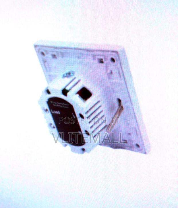 Card Holder – Energy Saving Switch · Photo 2