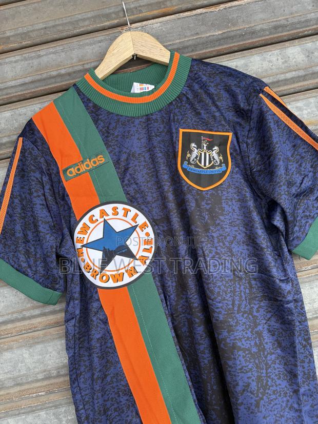 Newcastle 1997 Retro Jersey _ Newcastle United Vintage Jersey · Photo 6