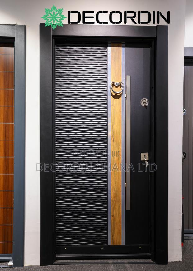 Pvc Front Door · Photo 1