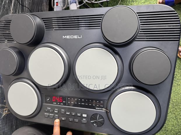 Medeli Electrical Drum With Two Cymbals · Photo 2