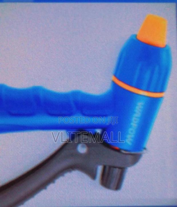 Wadfow Plastic Trigger 3 Way Nozzle - Wsn1e03 · Photo 1