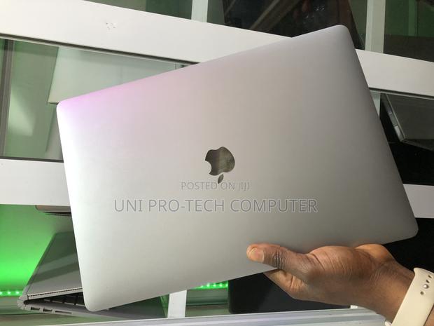 Laptop Apple MacBook Pro 2019 16GB Intel Core I9 SSD 512GB · Photo 3