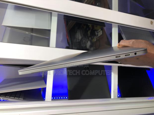 Laptop Apple MacBook Pro 2019 16GB Intel Core I9 SSD 512GB · Photo 5