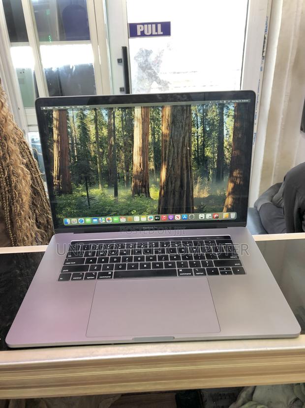 Laptop Apple MacBook Pro 2019 16GB Intel Core I9 SSD 512GB · Photo 1