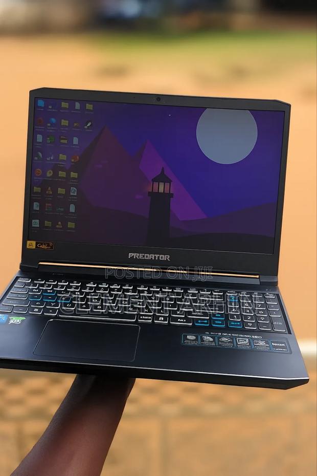 Laptop Acer Predator Helios 300 16GB Intel Core i7 SSD 1T · Photo 2
