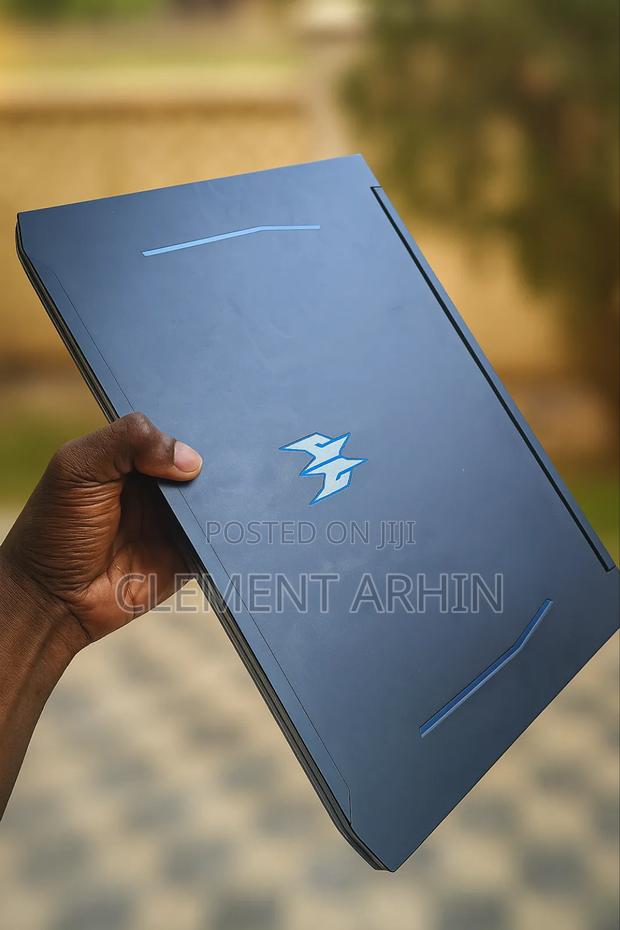 Laptop Acer Predator Helios 300 16GB Intel Core i7 SSD 1T · Photo 1