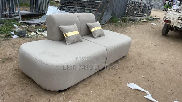 Quality Luxurious 3 in One Sofa · Photo 2