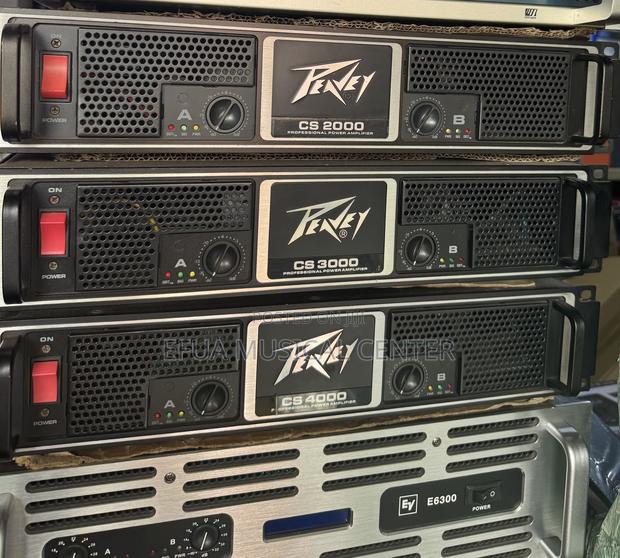Peavey Cs-3000watts Mid Amplifier · Photo 1