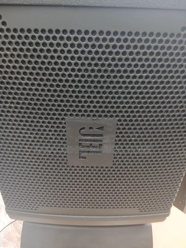 JBL 8 Inches Line Arrays · Photo 3