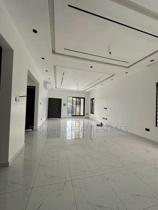 3bdrm House in Adenta for sale · Photo 3