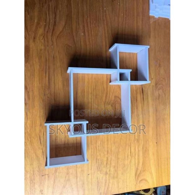 3 Sett Wall Shelves · Photo 1